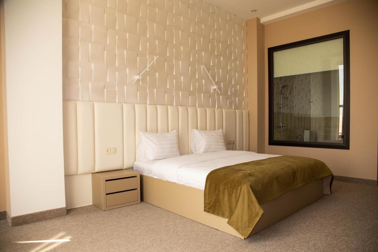 Port Plaza Evn Hotel P'arak'ar Luaran gambar