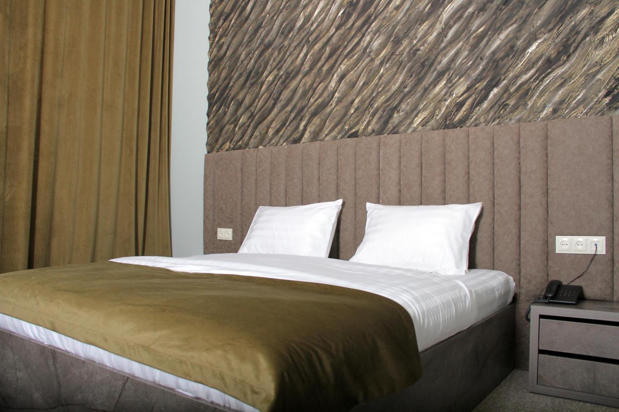 Port Plaza Evn Hotel P'arak'ar Luaran gambar