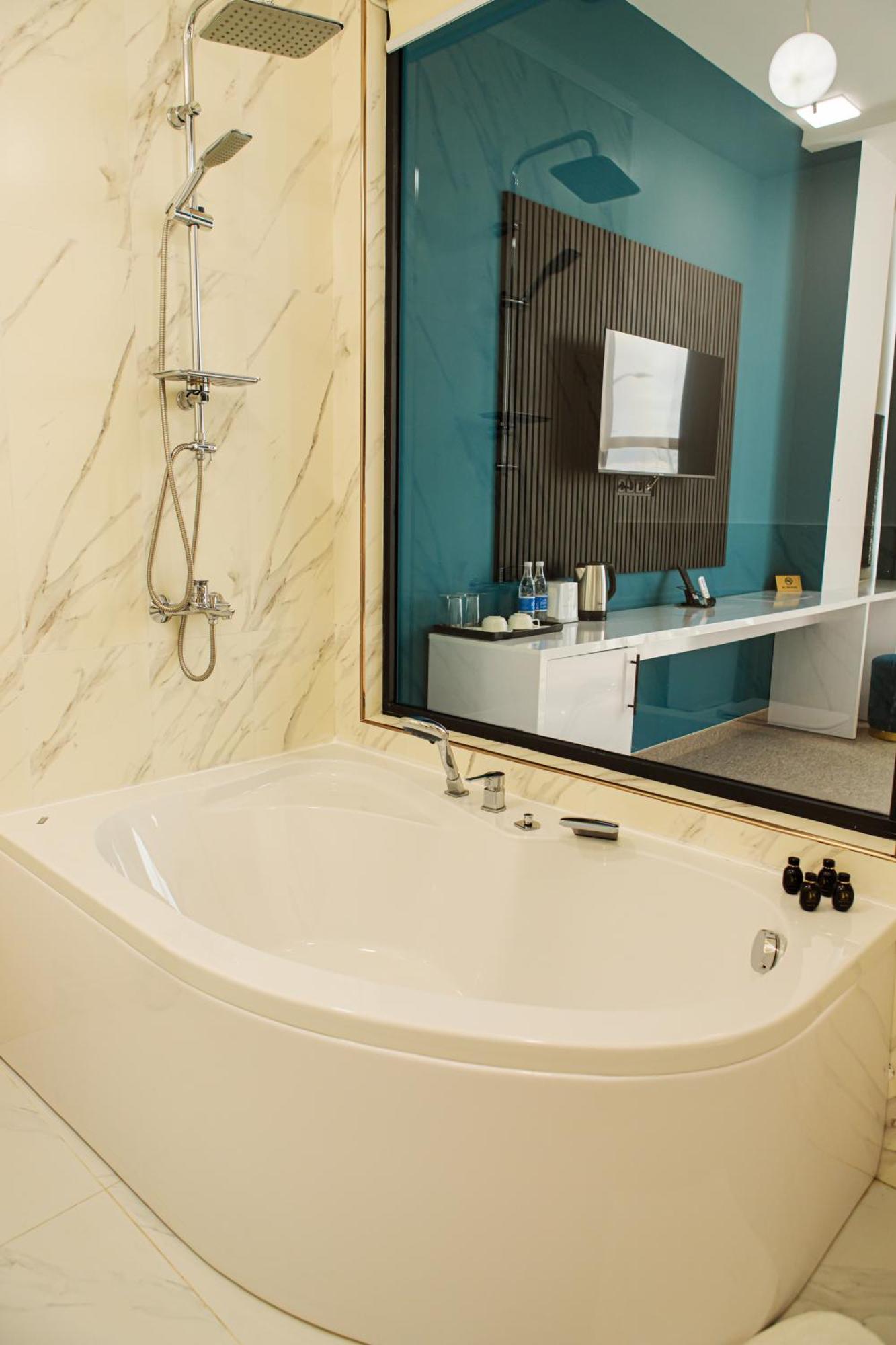 Port Plaza Evn Hotel P'arak'ar Luaran gambar