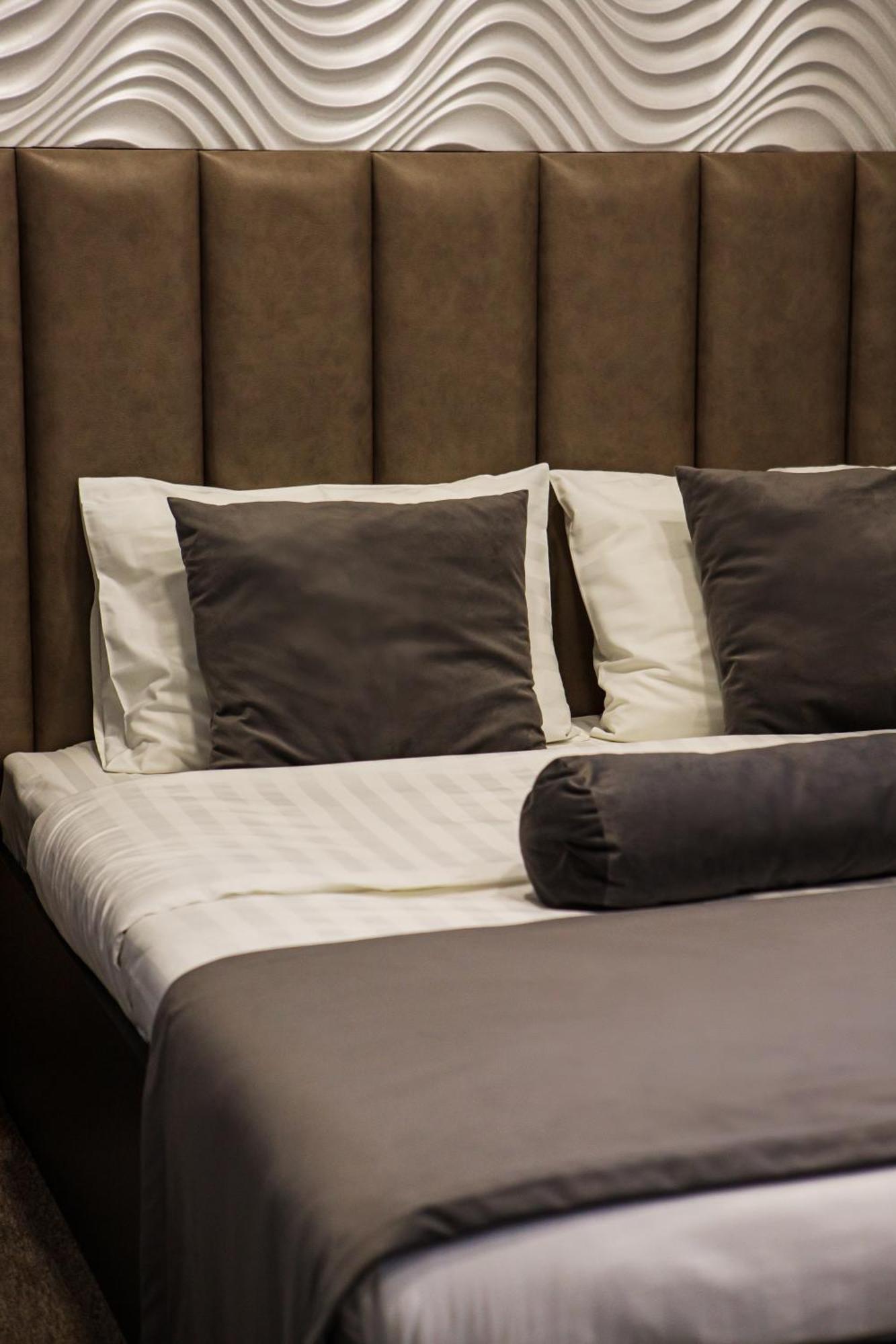 Port Plaza Evn Hotel P'arak'ar Luaran gambar
