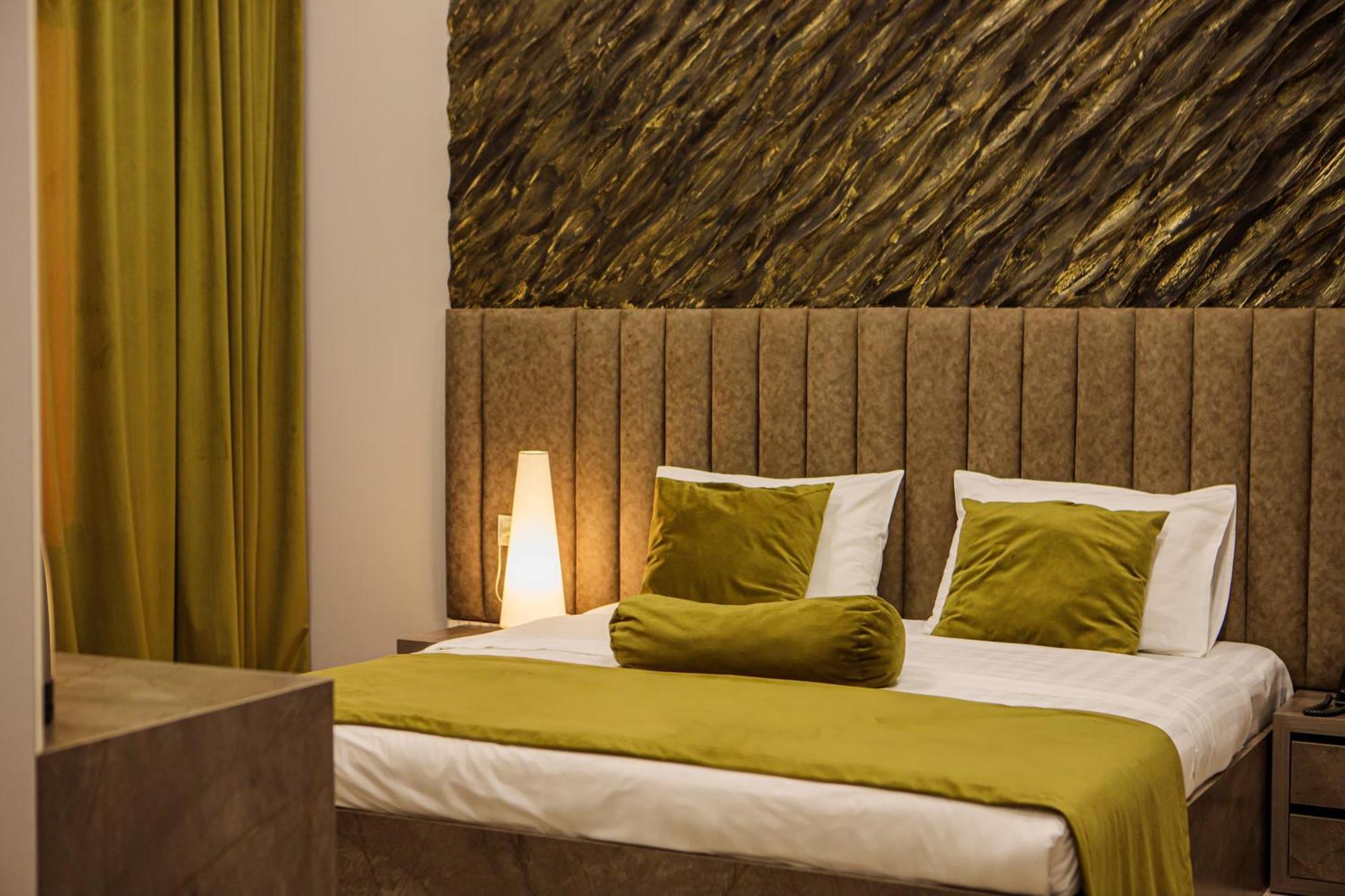 Port Plaza Evn Hotel P'arak'ar Luaran gambar