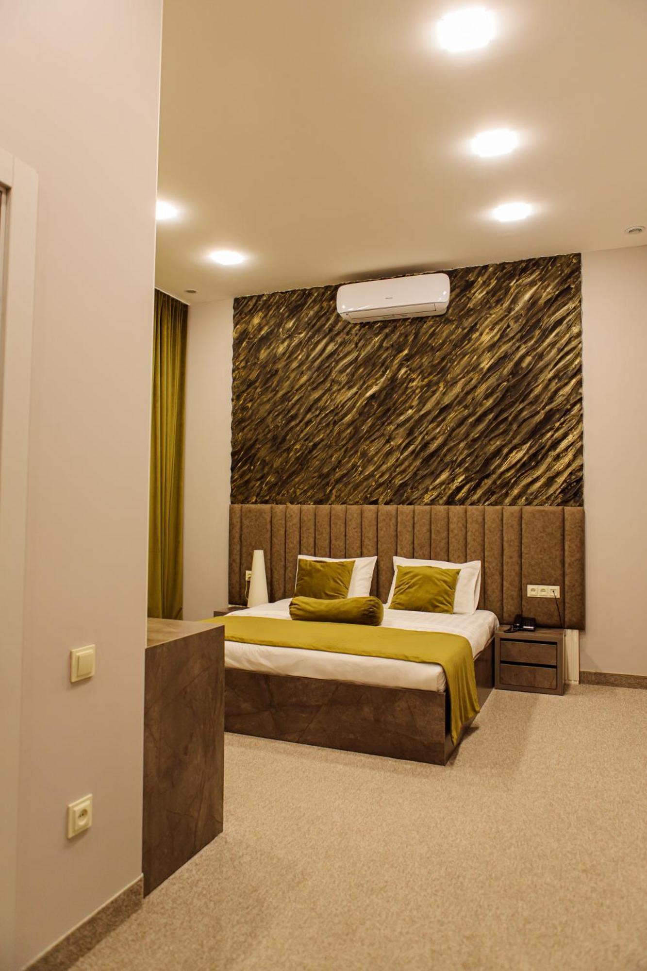 Port Plaza Evn Hotel P'arak'ar Luaran gambar