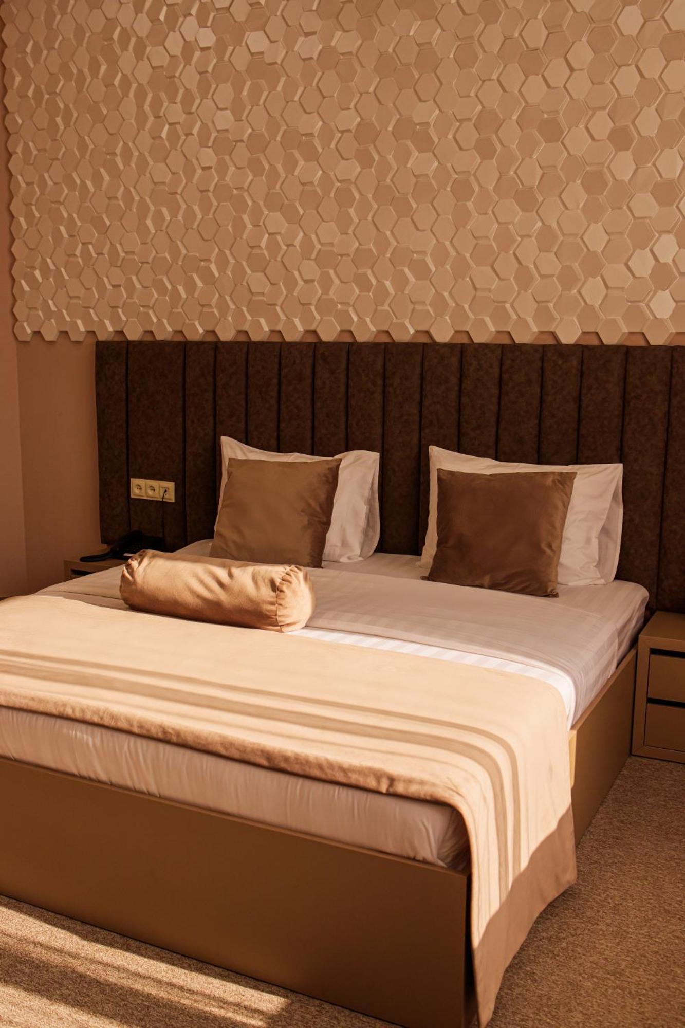 Port Plaza Evn Hotel P'arak'ar Luaran gambar