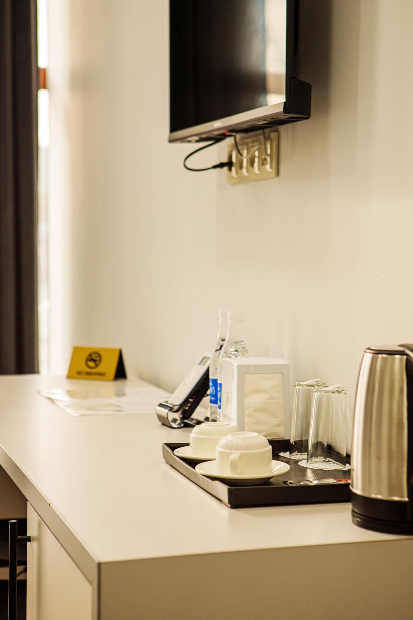 Port Plaza Evn Hotel P'arak'ar Luaran gambar