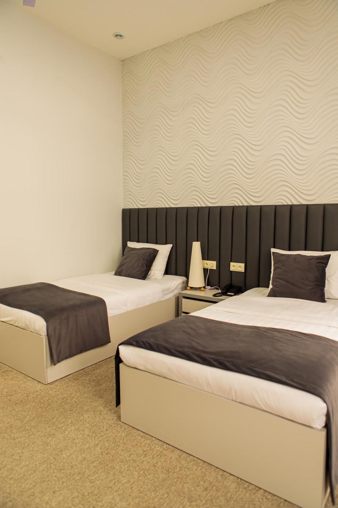Port Plaza Evn Hotel P'arak'ar Luaran gambar