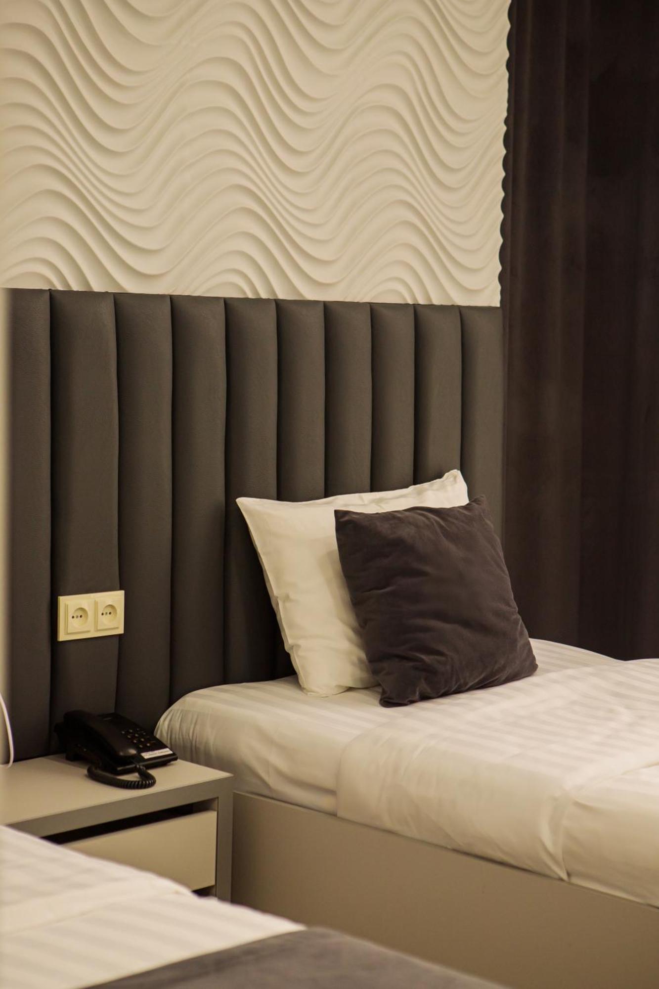 Port Plaza Evn Hotel P'arak'ar Luaran gambar